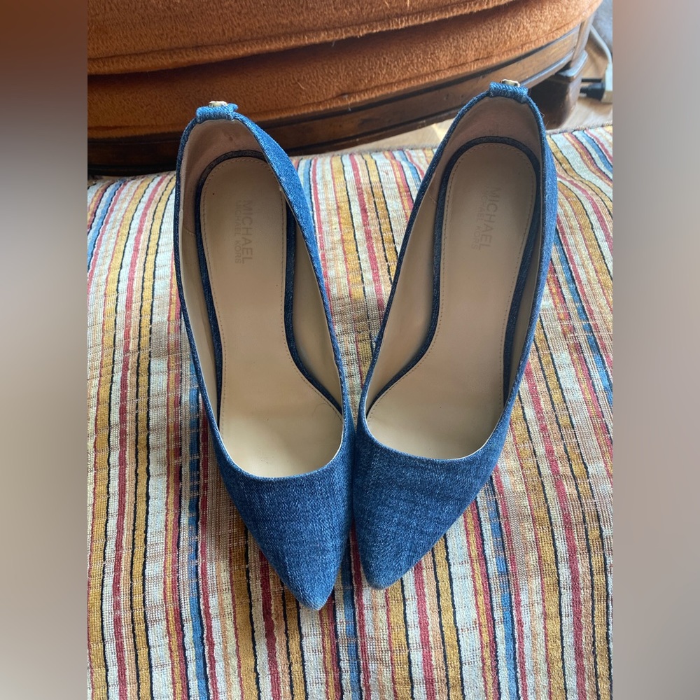 Michael Michael Kors Abbi Flex Pump.